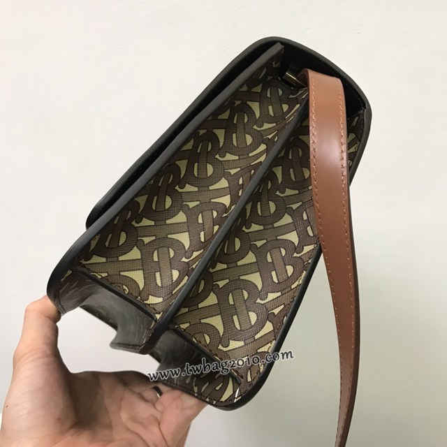Burberry專門店新款中號TB專屬標識鎖扣包 巴寶莉單肩背斜背女士小挎包 yxb1082